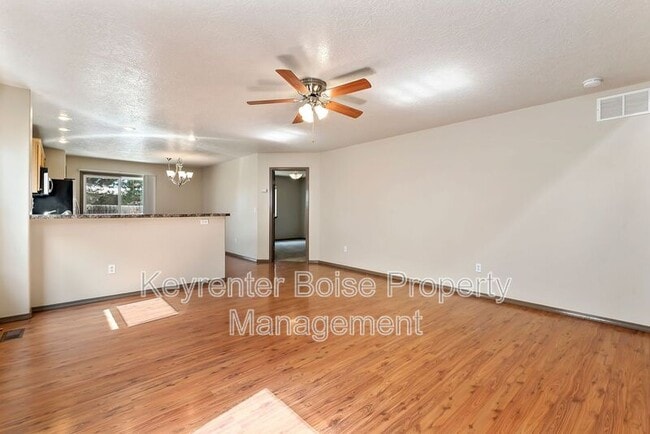Building Photo - 3354 W Wave Dr