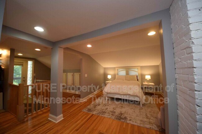 Building Photo - 4201 2nd Ave S