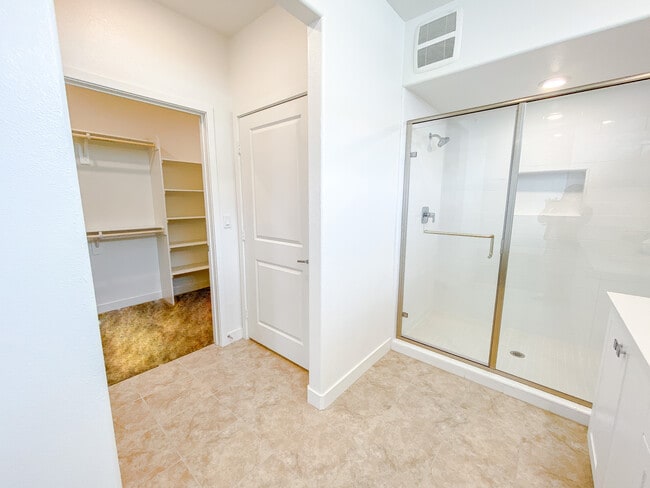 Building Photo - 1893 Union St