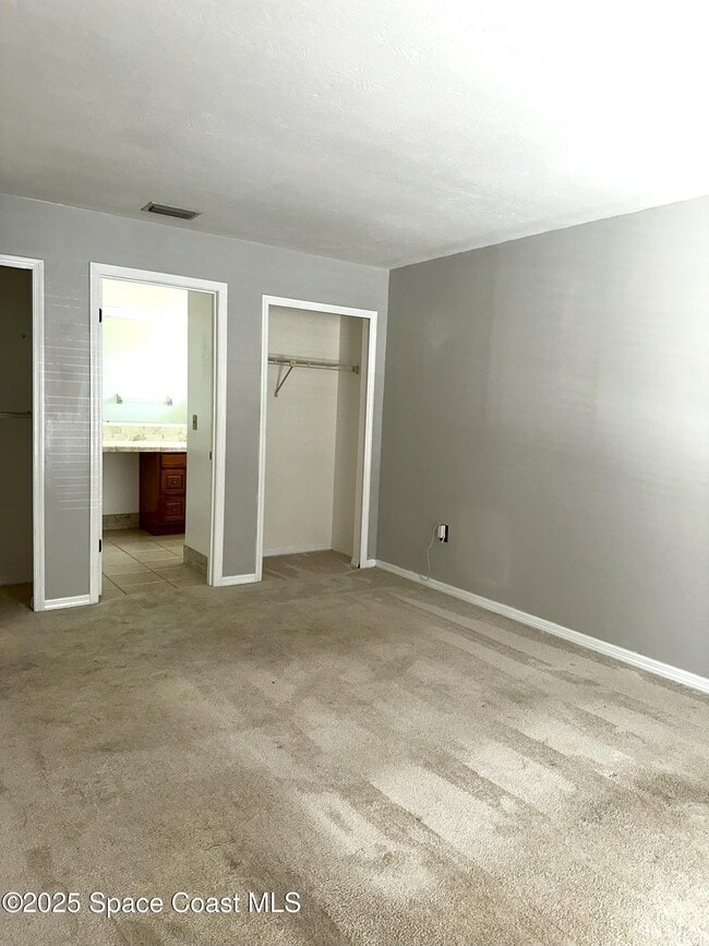 Building Photo - 259 Emerson Dr NW