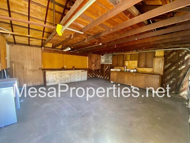 Building Photo - 3232 N Mayfield Ave