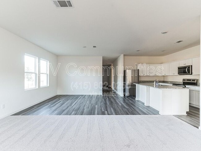 Building Photo - 3410 Bishop Ter Dr