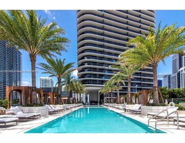 Primary Photo - 801 S Miami Ave