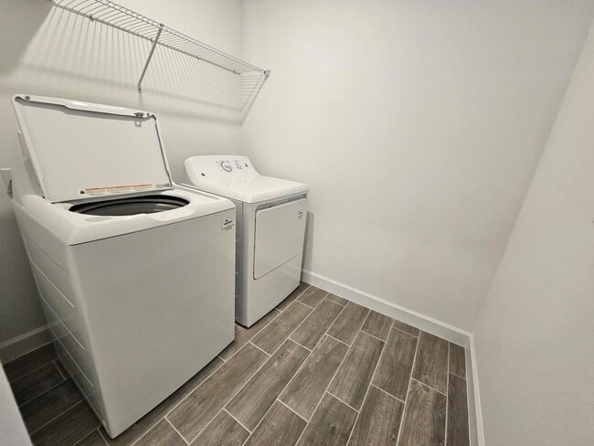 Building Photo - 19672 WHISPERING CREEK Rd