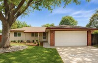 Building Photo - 1410 Alder Pl