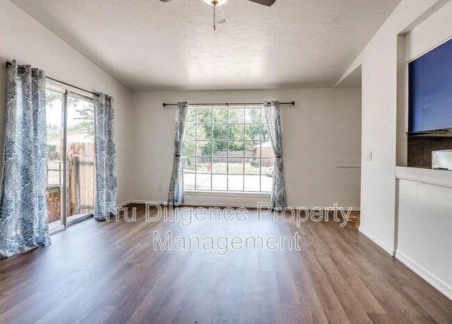Building Photo - 8801 St George Way