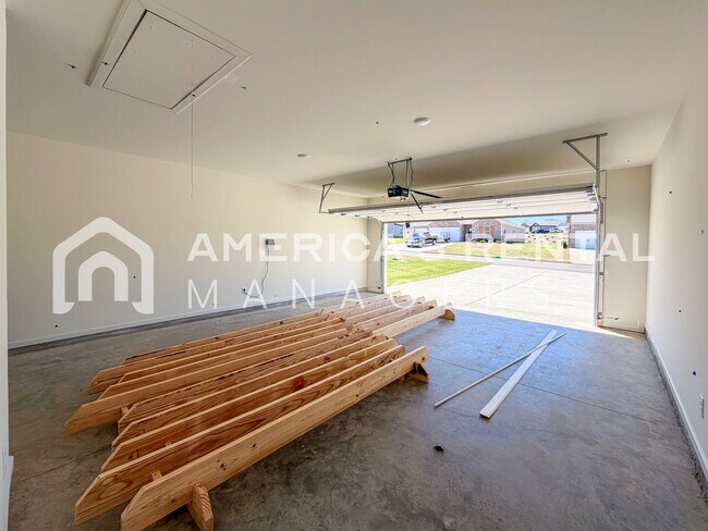 Building Photo - Southern Charm Meets Contemporary Style in Tuscaloosa! Sign a 13-month lease by 5/15/2026 and rec...