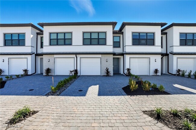 Building Photo - 27883 Radiant Ct
