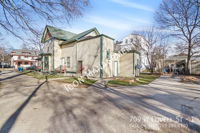 Building Photo - 709 W Lovell St