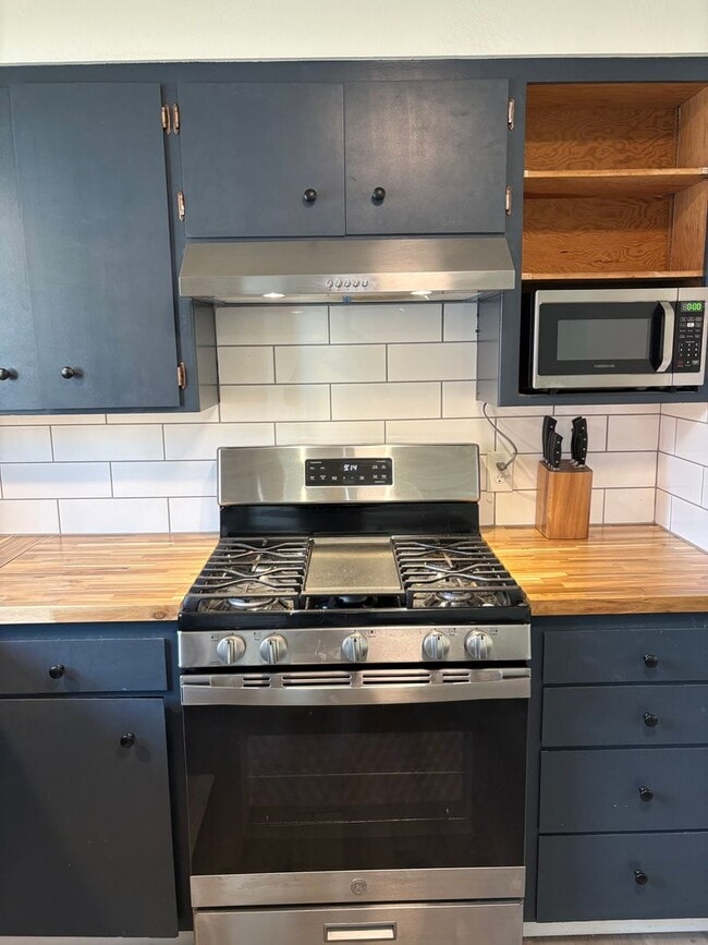 Building Photo - 4 bed 3 Bath Near Downtown CDA