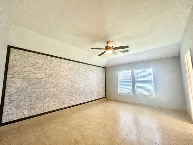 Building Photo - 18235 Bonham Oaks Ct