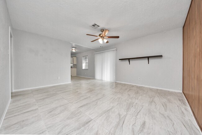 Building Photo - 4830 Ridgestone St