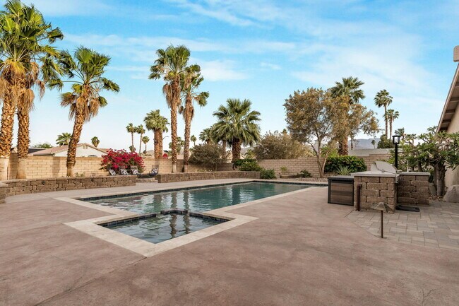 Building Photo - 43260 Silk Tree Ln