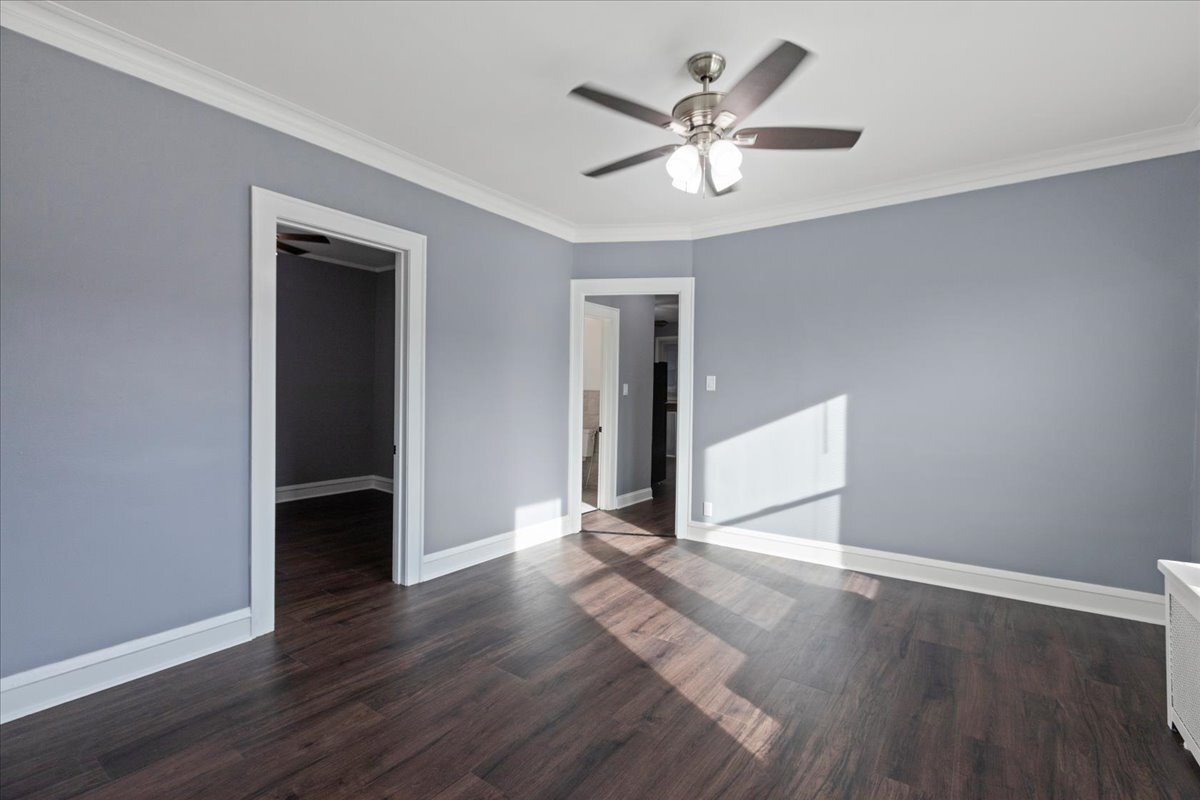 Building Photo - 6018 W Addison St