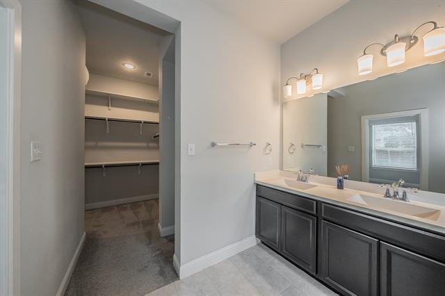 Building Photo - 7500 Winterbloom Wy