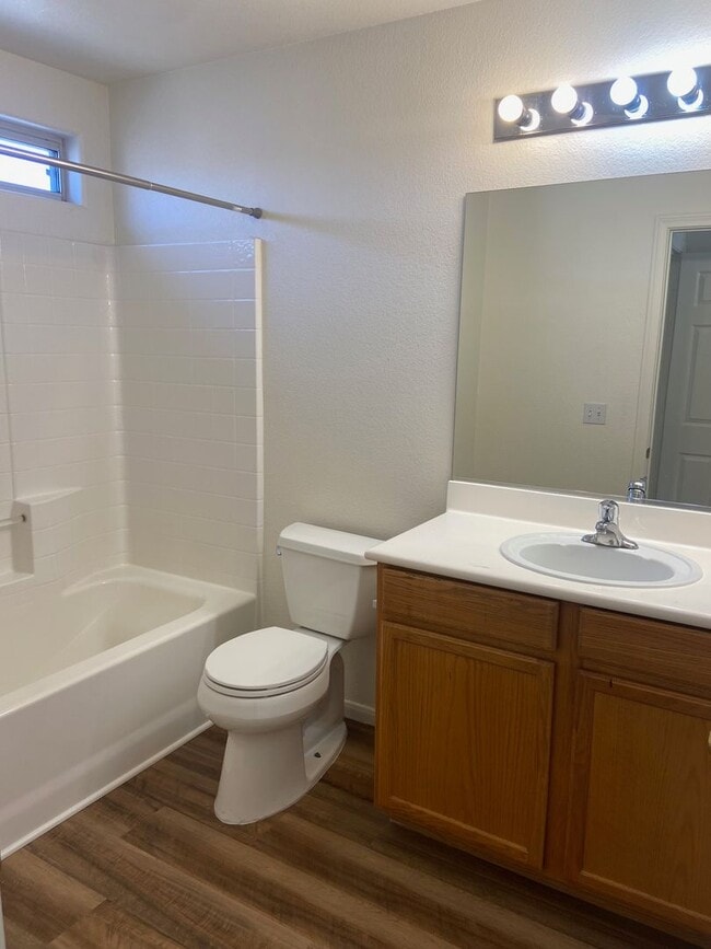 Building Photo - N. Las Vegas 2 Bedroom home
