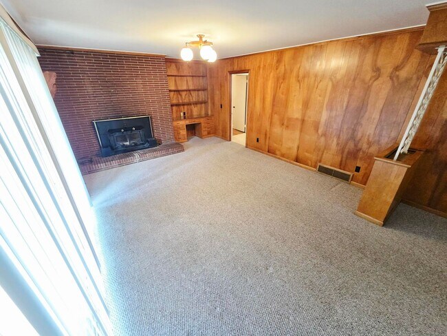 Building Photo - 3261 Alamance Rd