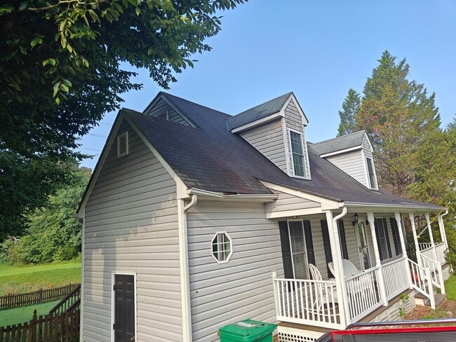 Building Photo - # bedroom home with fenced rear yard