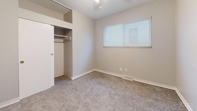 Building Photo - 7405 Marlborough Ave