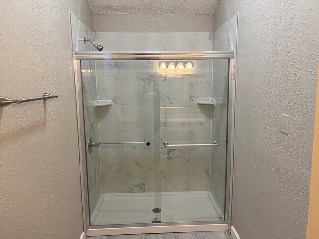 Building Photo - 187 Sandpebble Dr