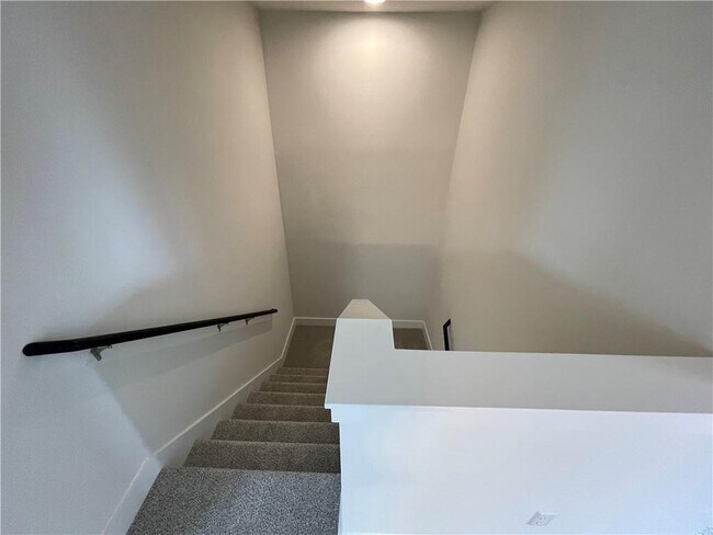 Building Photo - 526 White Steppe Way