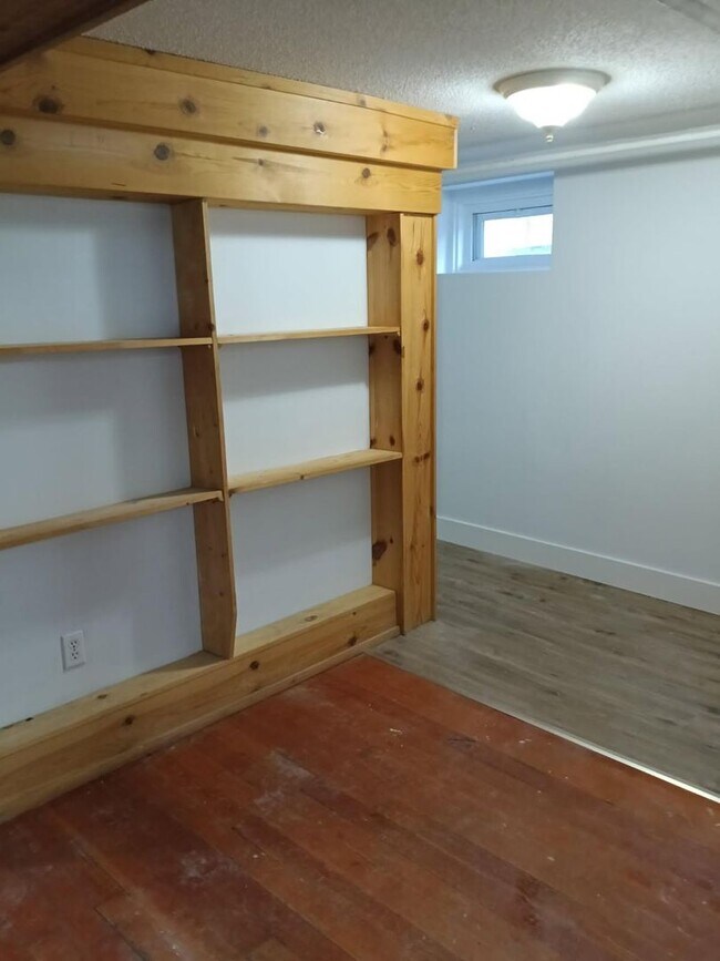 Building Photo - 2023 Hibbing