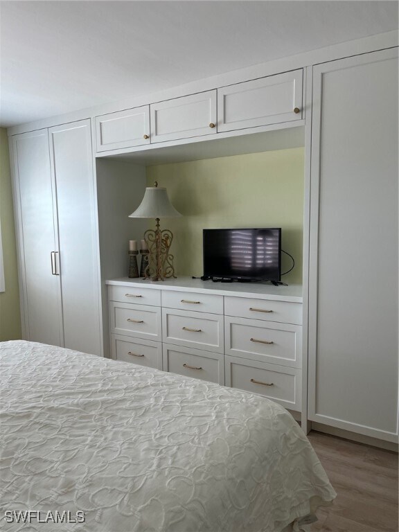 Building Photo - 3443 Gulf Shore Blvd N