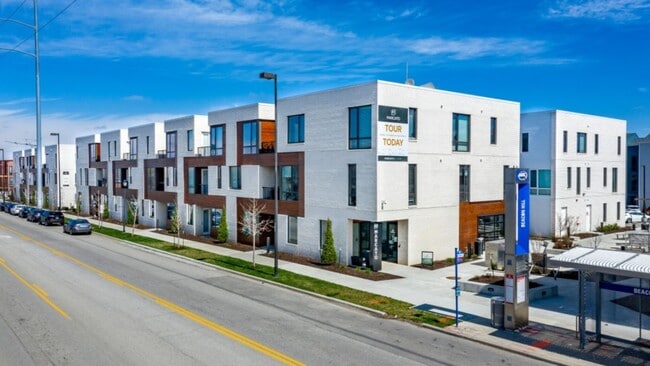 Building Photo - 2697 Troost Ave