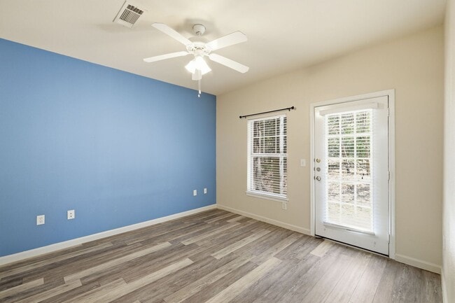 Building Photo - 11203 Ranch to Market Rd 2222