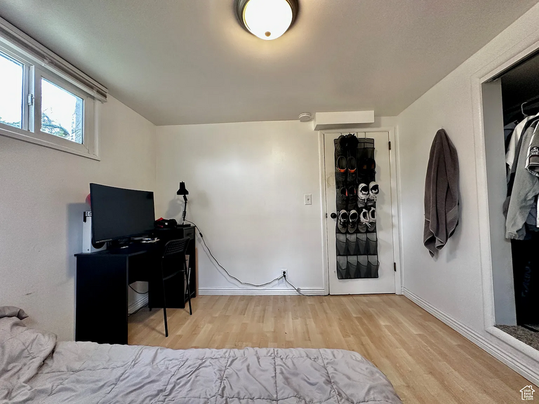 Building Photo - 360 N 900 W