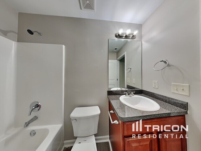 Building Photo - 48 Wyndham Ct