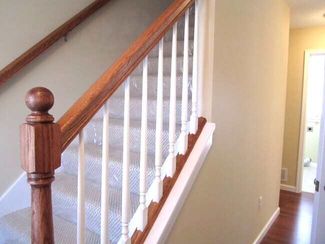 Oak Railing to 3 Bedrooms Plus Bonus - 131 Whisper Ridge Dr