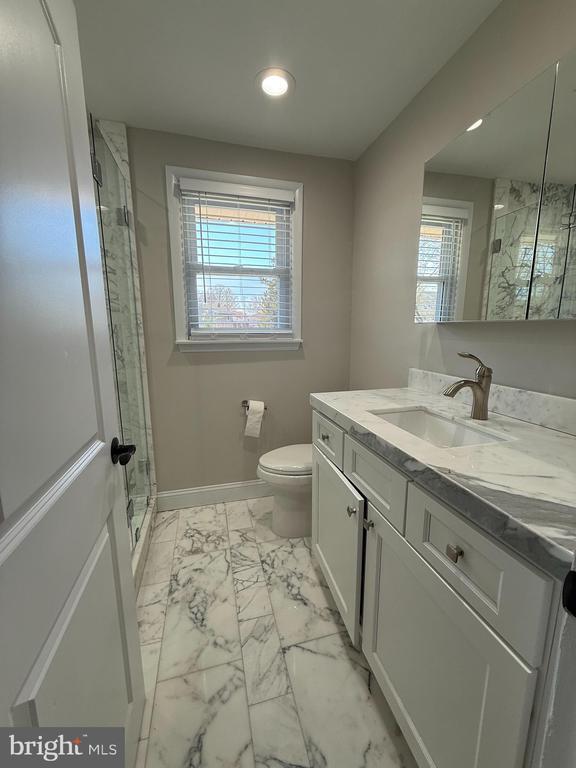 Building Photo - 331 Candlewood Rd