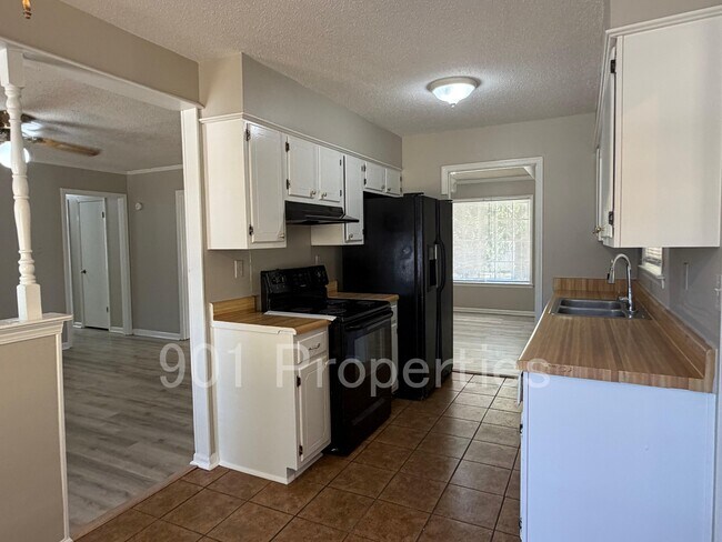 Building Photo - 5674 Montpelier Dr