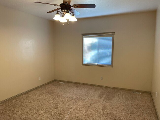 Building Photo - 3607 Hermosa Ave