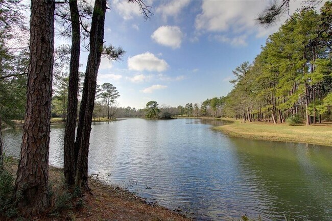 Building Photo - 1602 Eden Meadows Dr