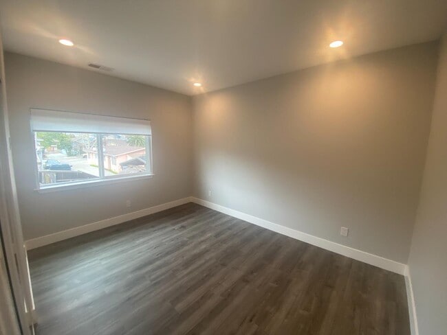 Building Photo - 773 Delmas Ave