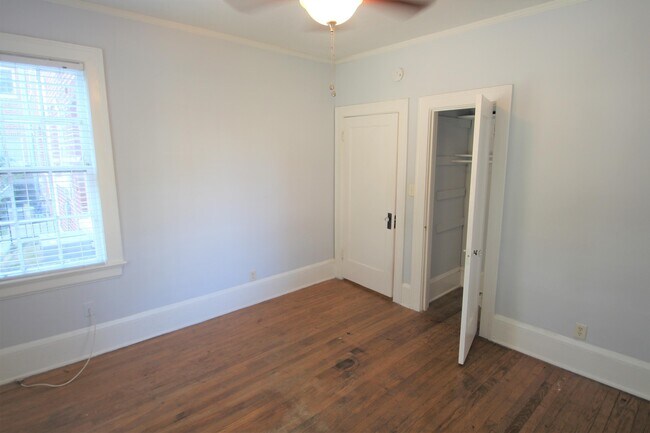 Building Photo - 1025 Goodwin St