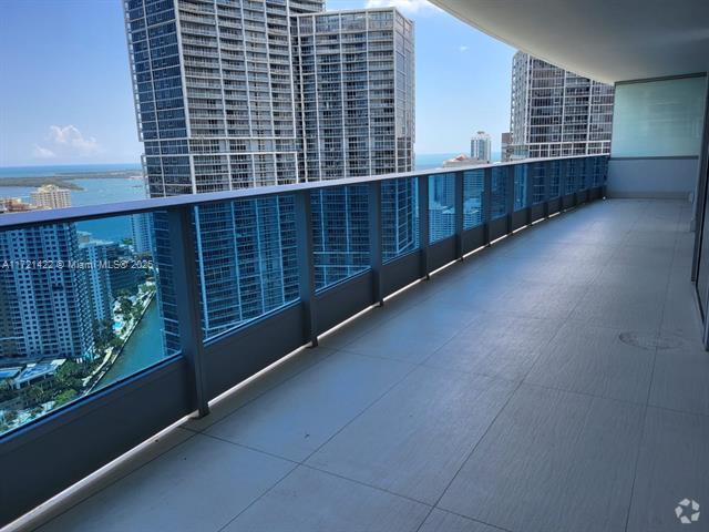 Building Photo - 200 Biscayne Boulevard Way