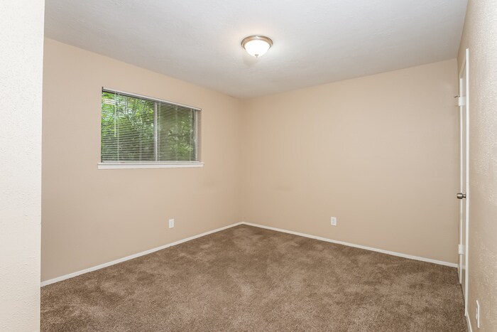 Building Photo - 2811 Mayflower Landing Ct
