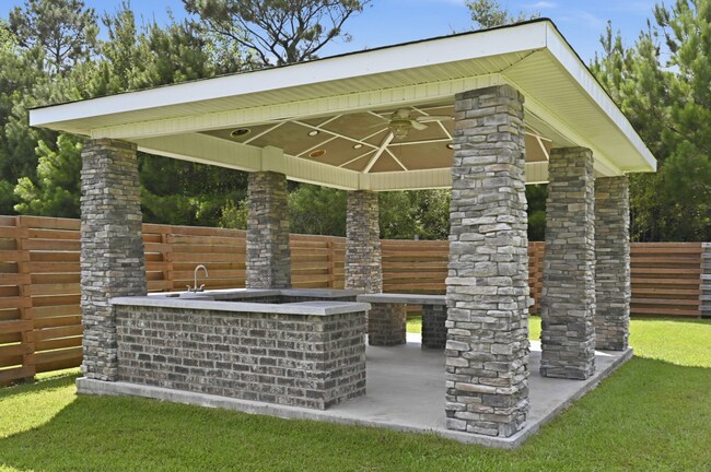 Building Photo - 208 Misty Cove Ct