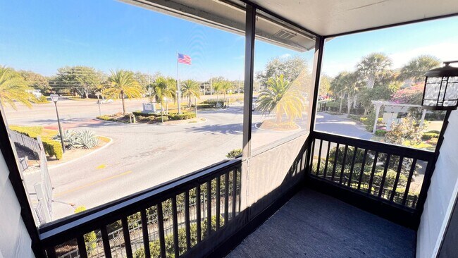 Building Photo - Cozy Casselberry Condo Available - Move In...