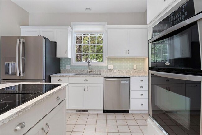 Building Photo - 110 Osprey Dr