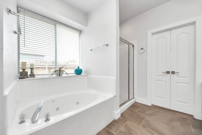 Building Photo - 9214 Meadow Branch Ct