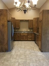 Building Photo - 938 E Wisconsin St