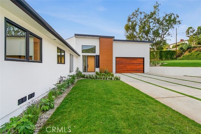 Building Photo - 1764 E Loma Alta Dr