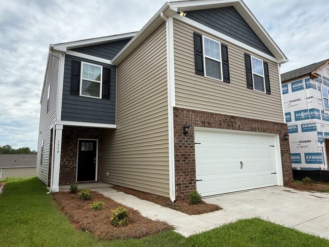 Primary Photo - Beautiful New Construction 4 Bed 2.5 Bath ...