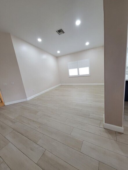 Building Photo - 13847 NW 22nd Ct