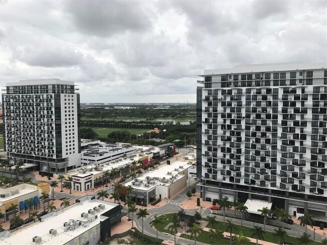 Building Photo - 5350 NW 84th Ave