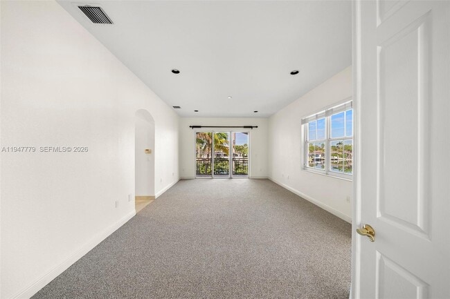 Building Photo - 1500 Shoreline Way